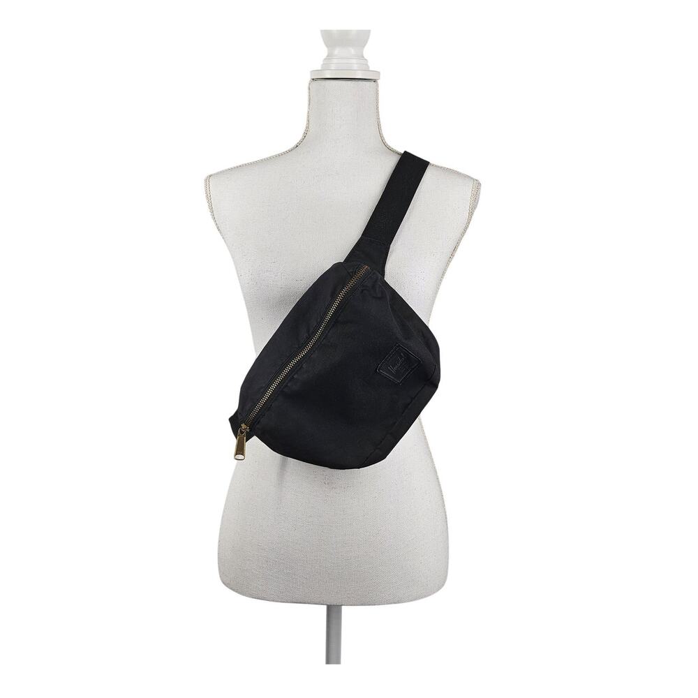 HERSCHEL SUPPLY CO. UNISEX WAIST OR CHEST PACK – BLACK – VERSATILE STRAP